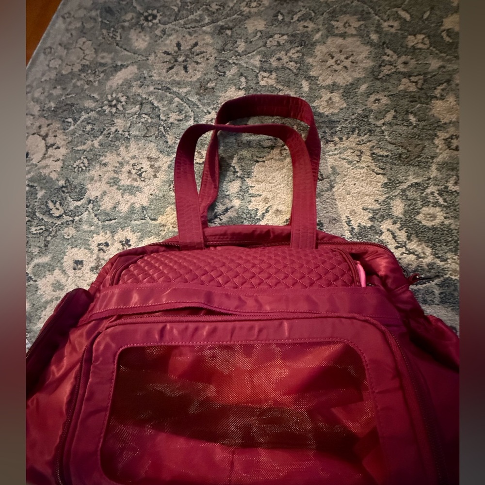 Lug Cranberry/Maroon Bag with Organized pocket. Fitness/yoga/overnight Like new. - Picture 2 of 5